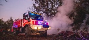 Lire la suite à propos de l’article Des dizaines de pompiers mobilisés pour feu dans les bois à Issac hier