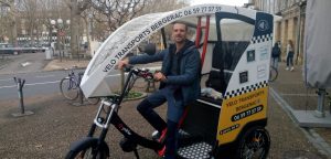 Lire la suite à propos de l’article Le vélo taxi débarque à Bergerac.