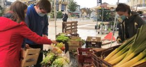 Lire la suite à propos de l’article Solidarité en bergeracois : Les légumes invendus trouvent preneur chez les jeunes