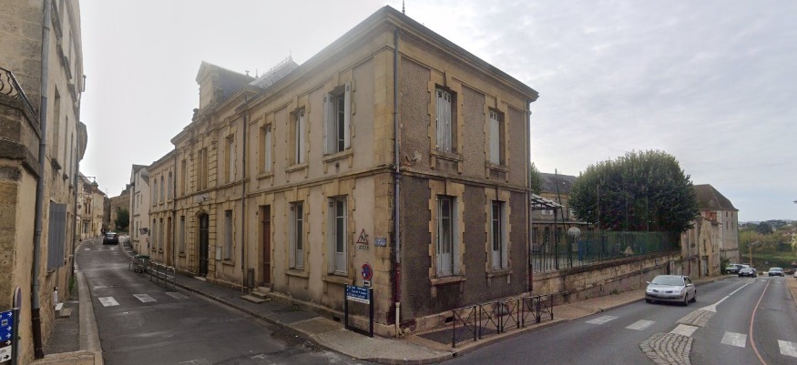 You are currently viewing Fermeture de l’école Romain Rolland à Bergerac : Des cours de catéchisme pour remplacer les cours de maths ?