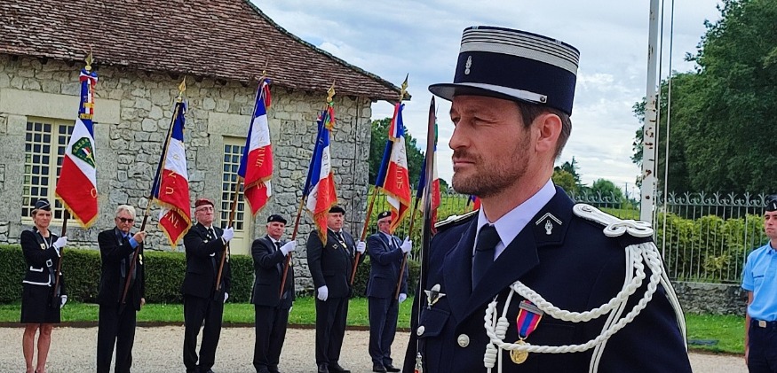You are currently viewing Gendarmerie de Bergerac : le nouveau commandant a officiellement pris ses fonctions