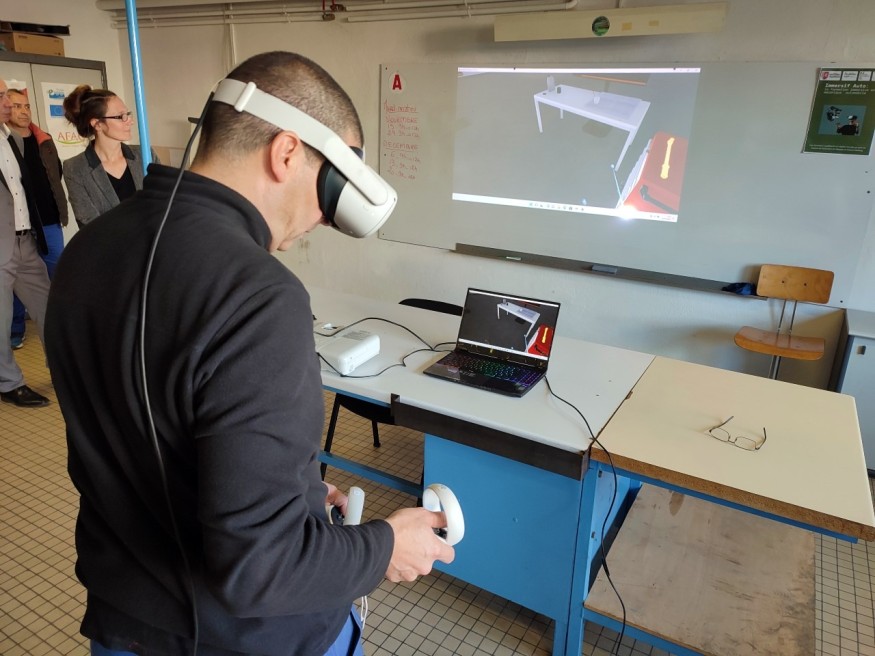 You are currently viewing Des détenus se forment à la mécanique grâce à la réalité virtuelle
