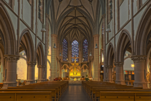 Lire la suite à propos de l’article Un prêtre de 84 ans relevé de ses fonctions après une accusation d’agression sexuelle