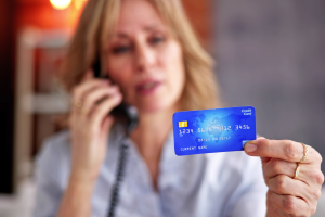 Lire la suite à propos de l’article Bergerac : la police alerte sur une vague d’arnaques téléphoniques usurpant l’identité d’agents