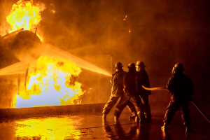 Lire la suite à propos de l’article Périgueux : incendie maîtrisé dans un immeuble, 17 habitants évacués